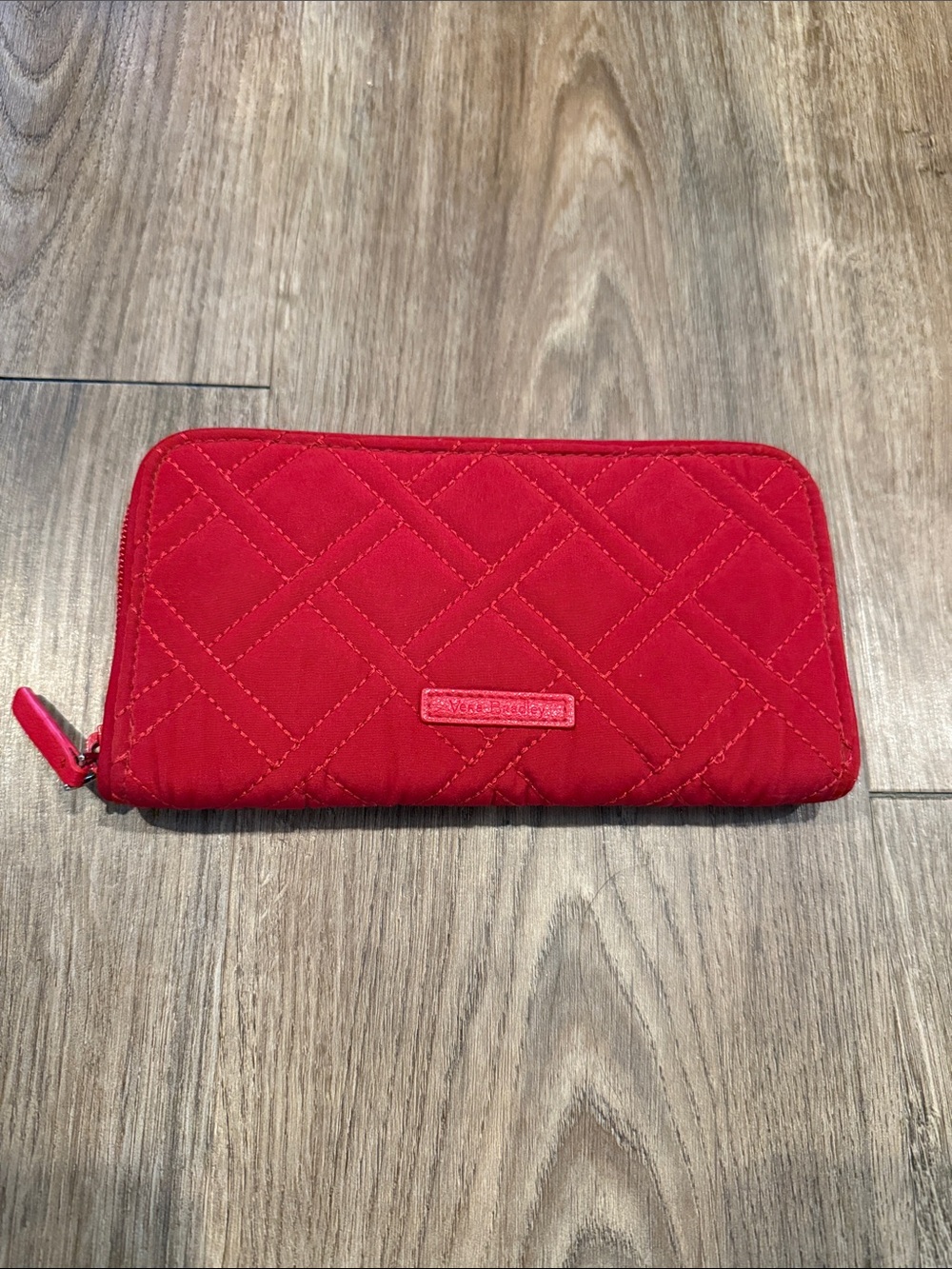 Vera Bradley RFDI Zip Around Accordion Red Wallet